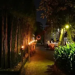 Annora 4*, Seminyak Indonesia